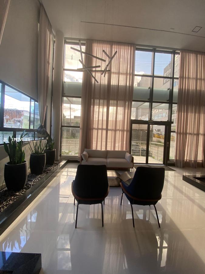 Apartamento à venda com 3 quartos, 132m² - Foto 2