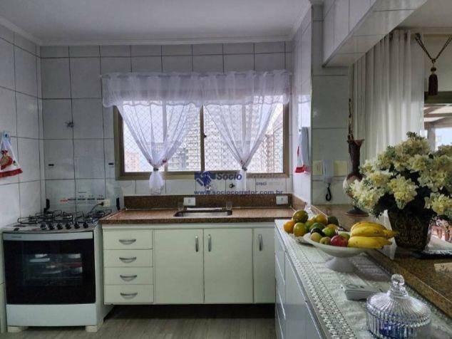 Apartamento à venda com 2 quartos, 103m² - Foto 11