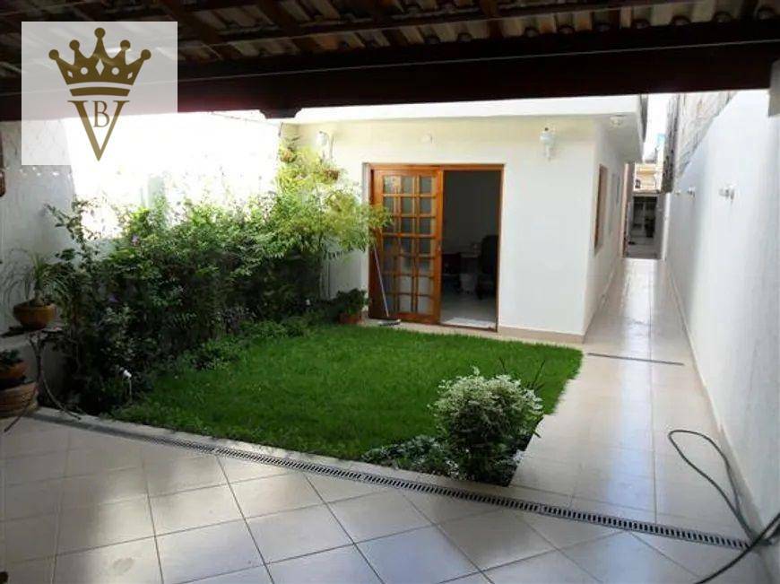 Casa à venda com 4 quartos, 300m² - Foto 12