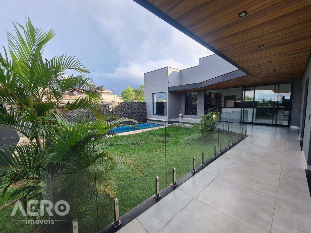 Casa de Condomínio à venda com 3 quartos, 198m² - Foto 8