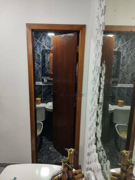 Sobrado à venda com 3 quartos, 200m² - Foto 18