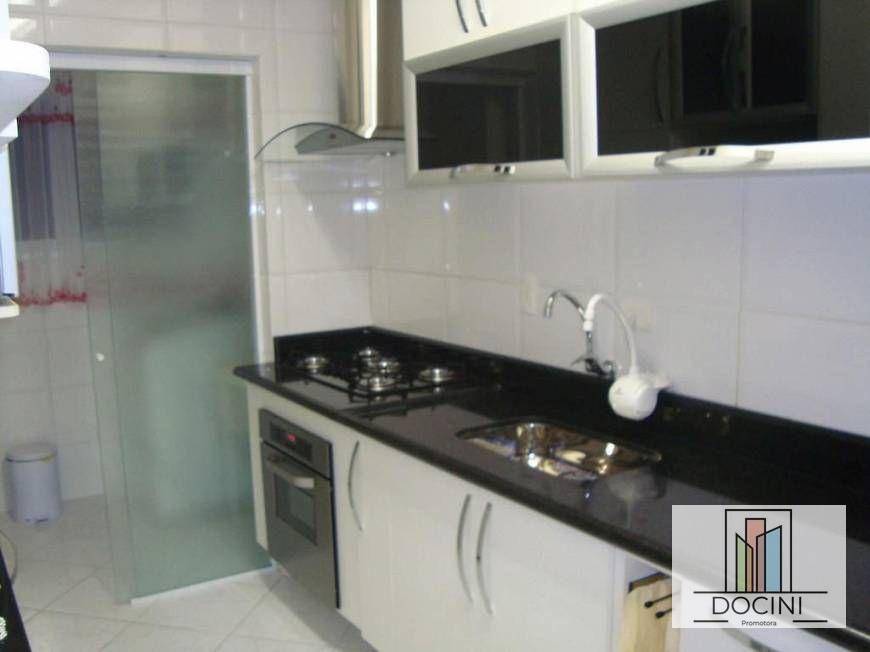 Apartamento à venda com 2 quartos, 75m² - Foto 8