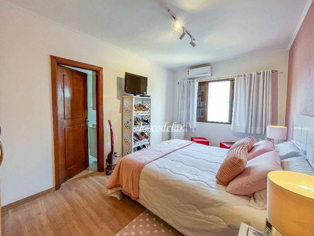 Casa à venda com 4 quartos, 280m² - Foto 15