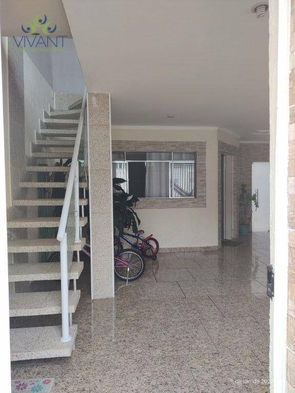 Sobrado à venda com 3 quartos, 340m² - Foto 2