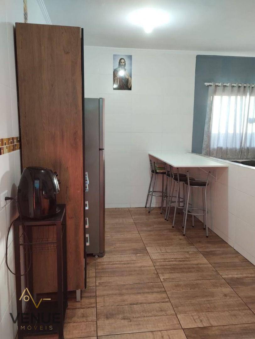 Casa à venda com 2 quartos, 69m² - Foto 9