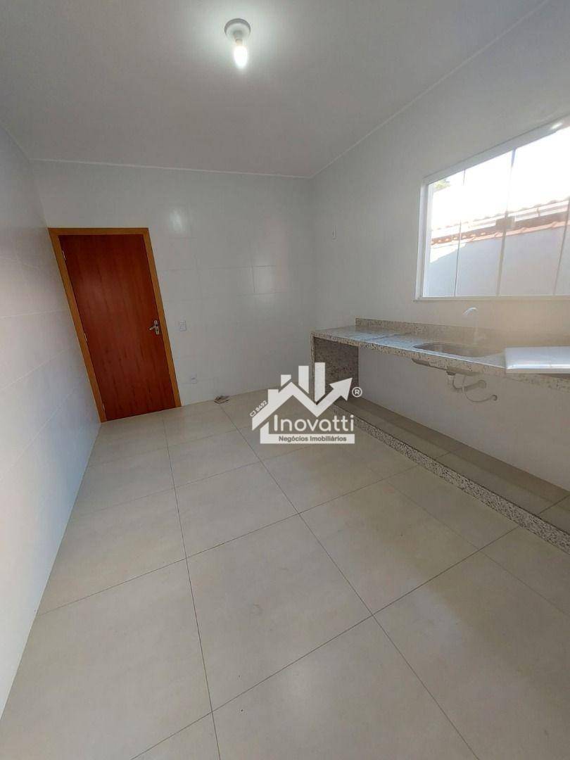 Casa à venda com 3 quartos, 79m² - Foto 13