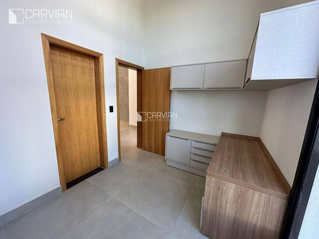 Casa de Condomínio à venda com 3 quartos, 220m² - Foto 4