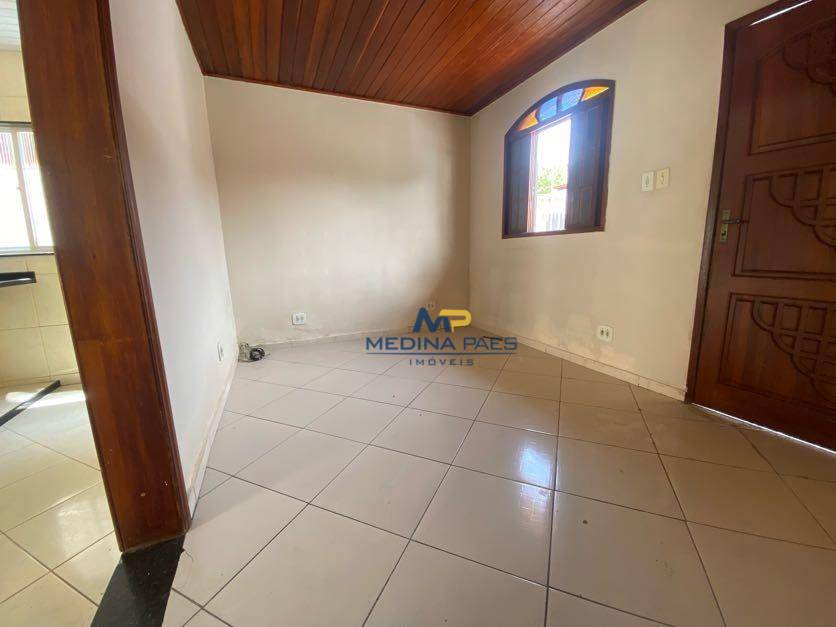 Casa à venda com 2 quartos, 64m² - Foto 3