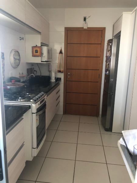 Apartamento à venda com 3 quartos, 100m² - Foto 9