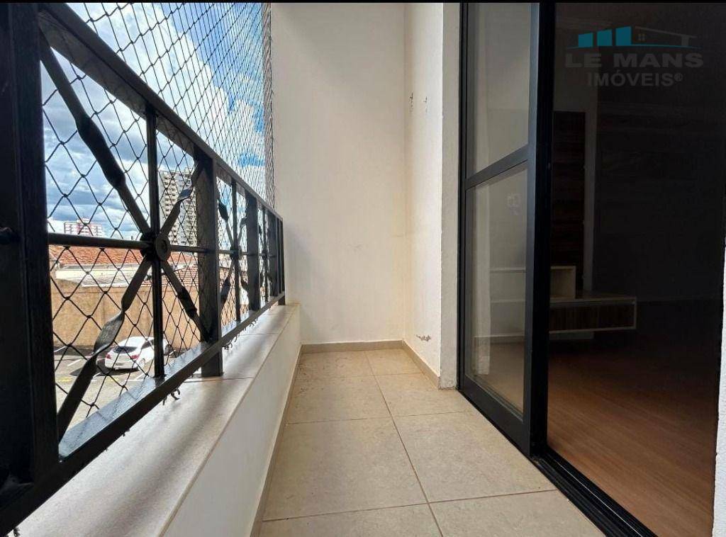 Apartamento à venda com 3 quartos, 87m² - Foto 10