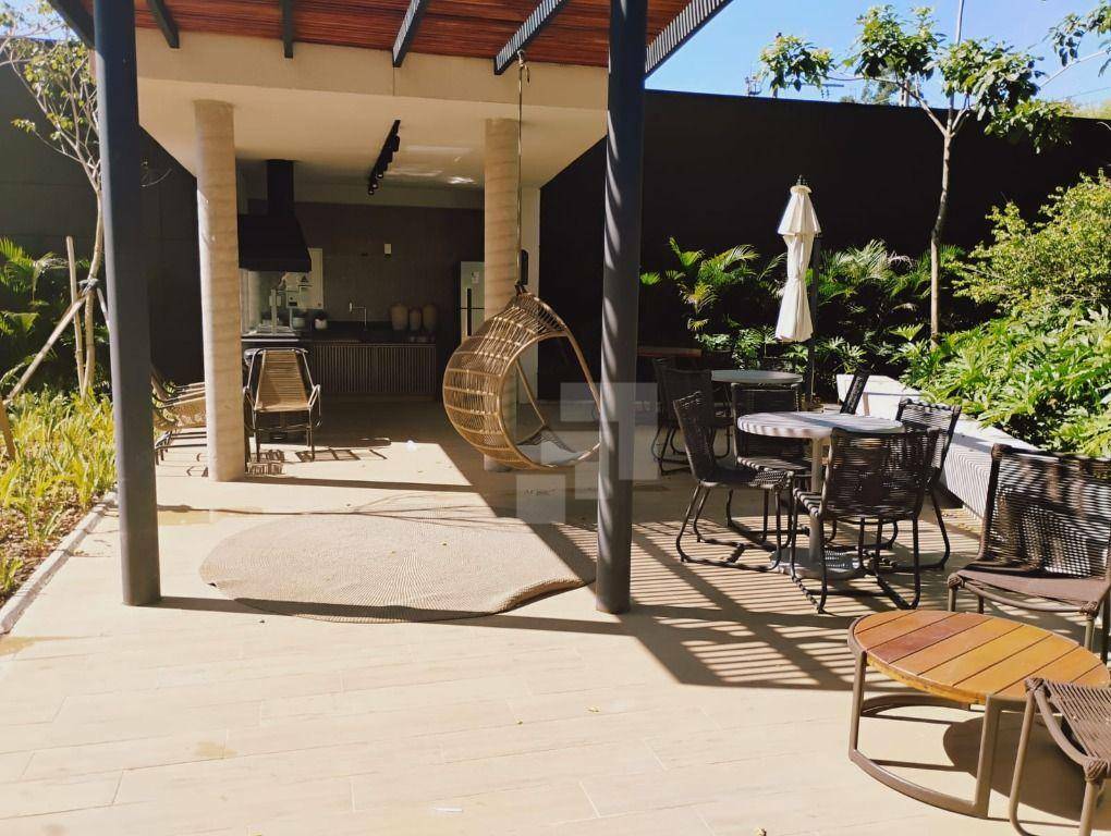 Apartamento para alugar com 2 quartos, 68m² - Foto 13
