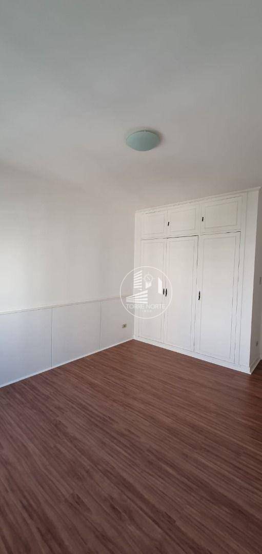 Apartamento à venda com 3 quartos, 256m² - Foto 27