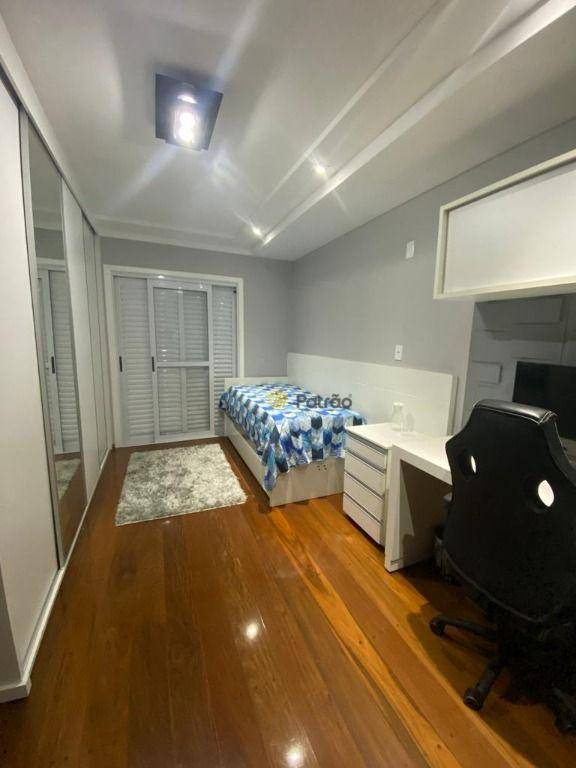 Sobrado à venda com 3 quartos, 264m² - Foto 5