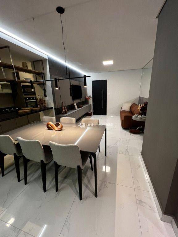 Cobertura à venda com 4 quartos, 206m² - Foto 1