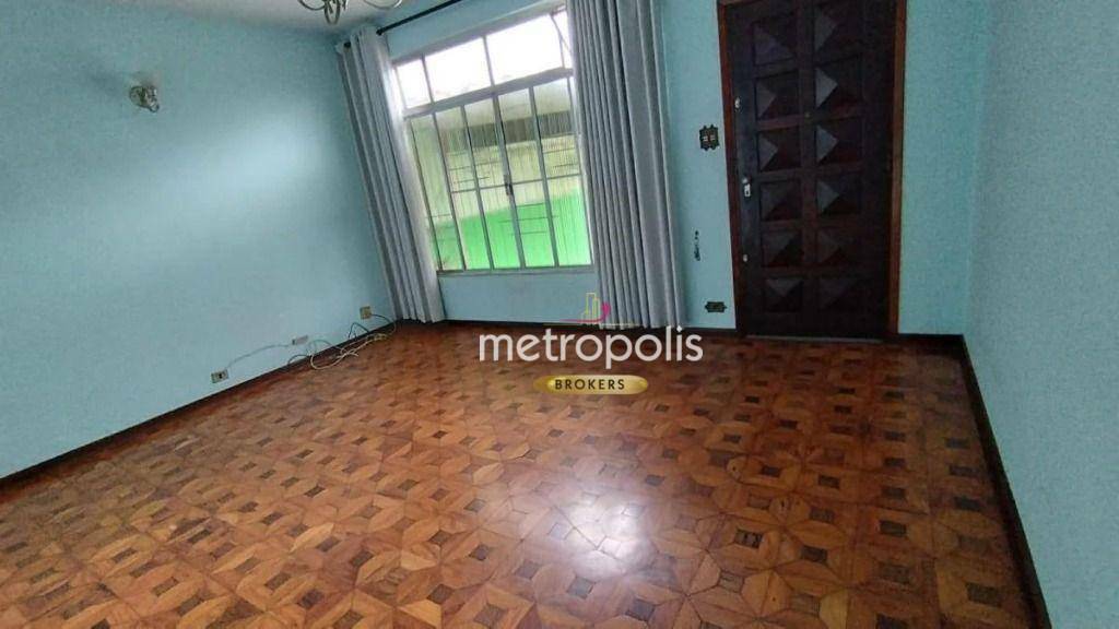 Sobrado à venda com 3 quartos, 235m² - Foto 1