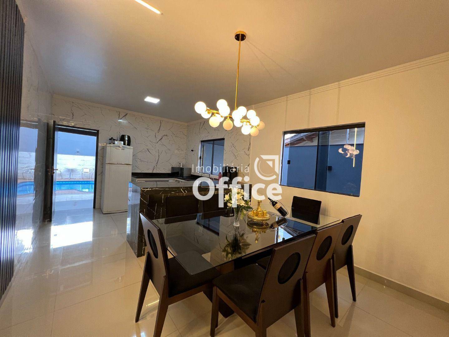 Casa à venda com 3 quartos, 220m² - Foto 10