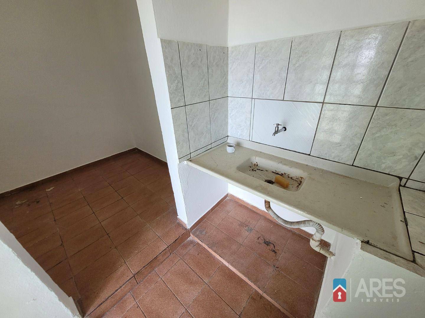 Casa à venda com 2 quartos, 140m² - Foto 12