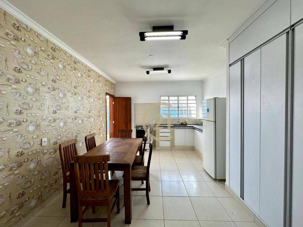 Casa à venda e aluguel com 3 quartos, 110m² - Foto 7