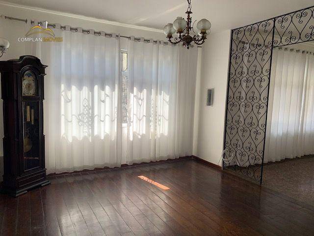 Casa à venda com 3 quartos, 600m² - Foto 7