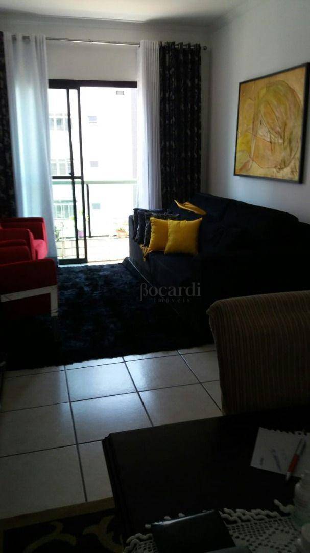 Apartamento à venda com 3 quartos, 110m² - Foto 1