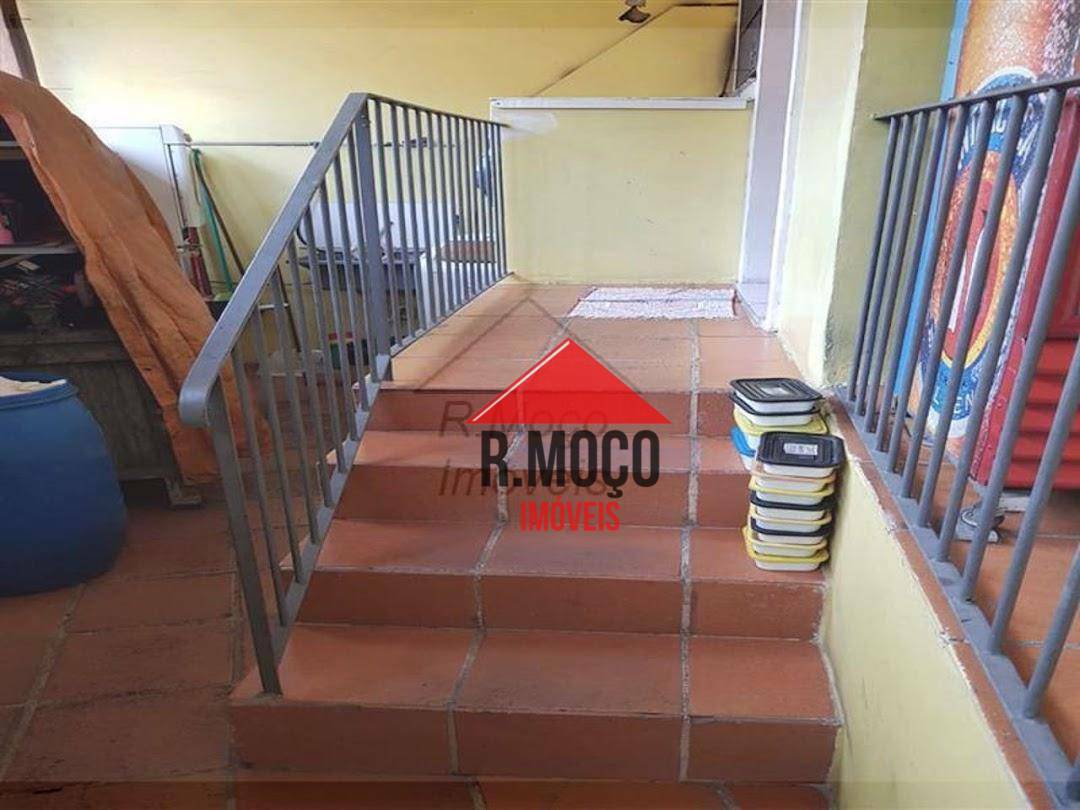 Sobrado à venda com 2 quartos, 120m² - Foto 3