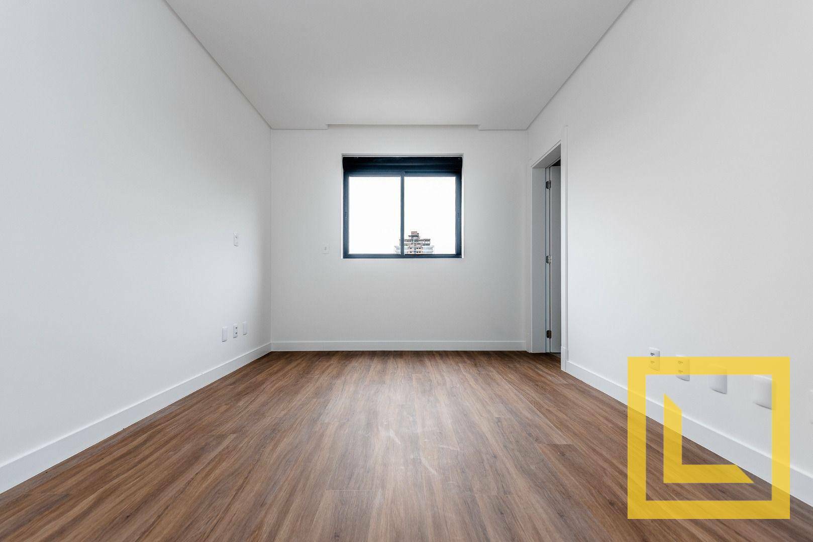 Apartamento à venda com 3 quartos, 170m² - Foto 14