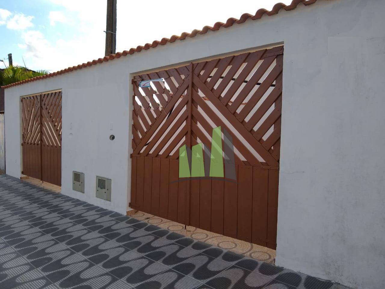 Casa à venda com 2 quartos, 70m² - Foto 1