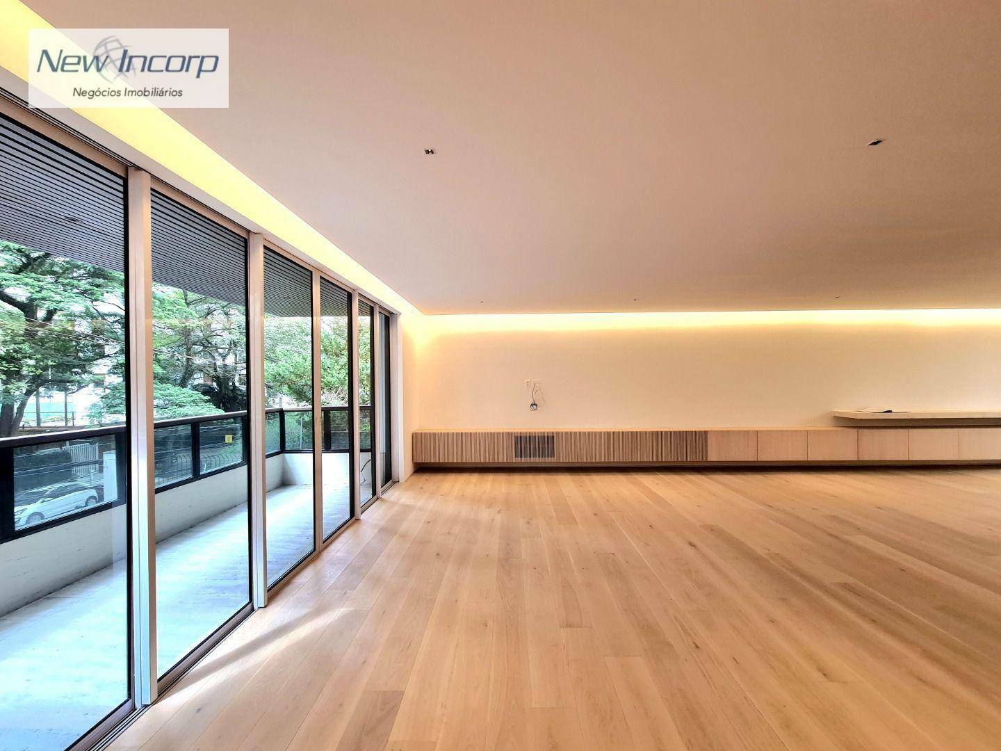 Apartamento à venda com 3 quartos, 211m² - Foto 2