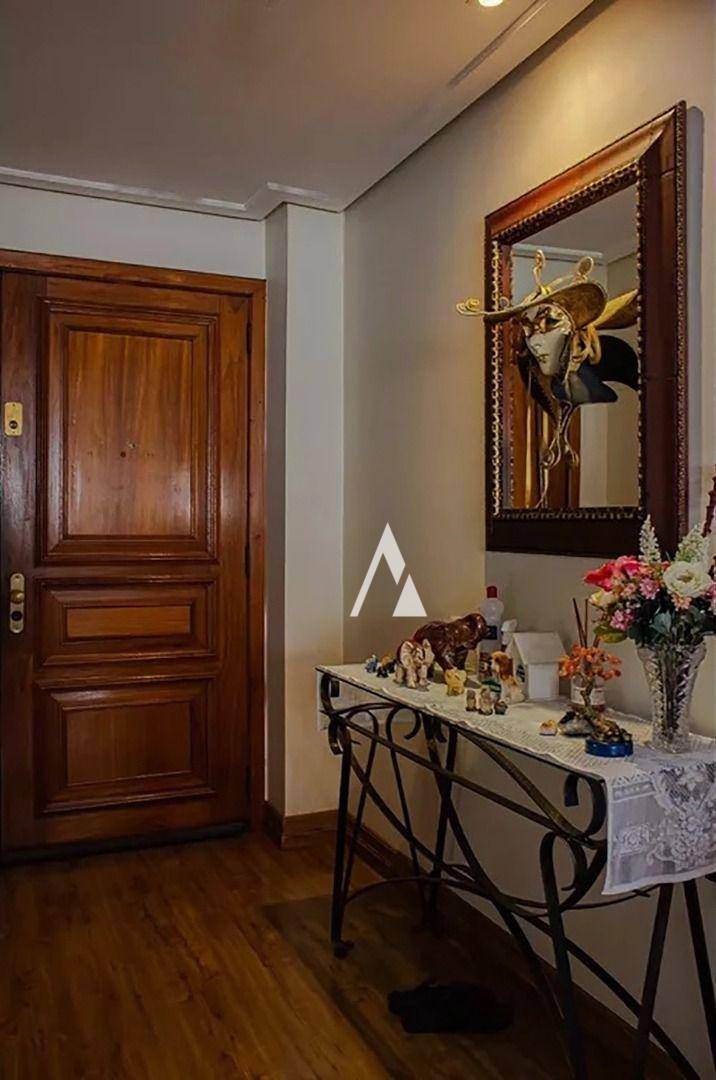 Apartamento à venda com 3 quartos, 123m² - Foto 12