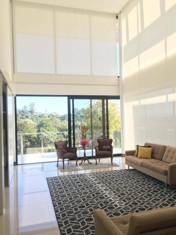 Casa de Condomínio à venda com 4 quartos, 450m² - Foto 2