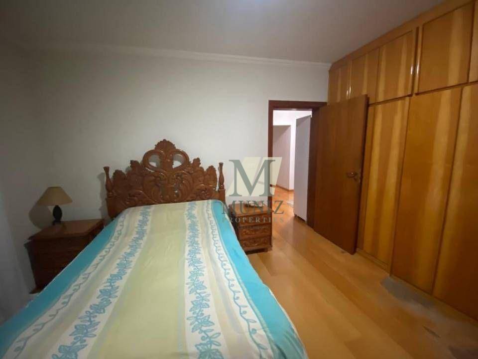 Casa à venda com 3 quartos, 274m² - Foto 15