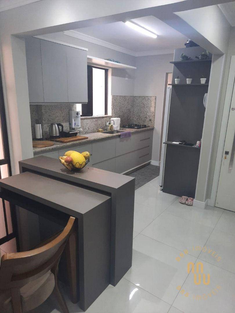 Apartamento à venda com 3 quartos, 102m² - Foto 9