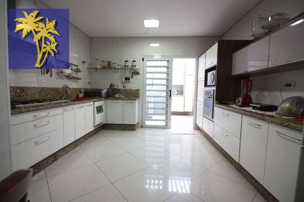 Casa à venda com 3 quartos, 320m² - Foto 10