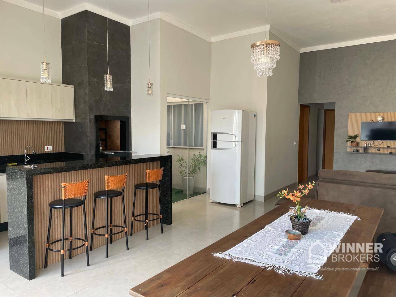 Casa à venda com 2 quartos, 108m² - Foto 9