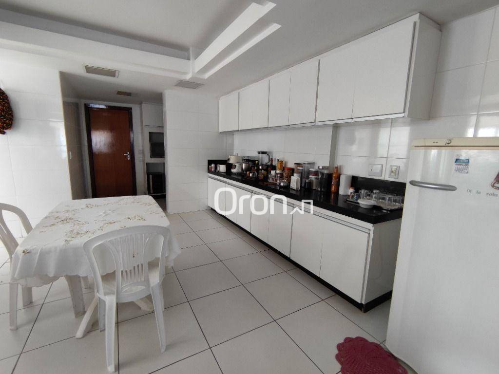 Apartamento à venda com 3 quartos, 298m² - Foto 11