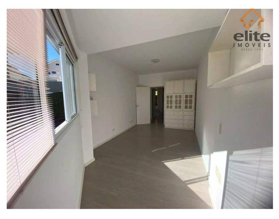 Casa de Condomínio à venda com 3 quartos, 350m² - Foto 19
