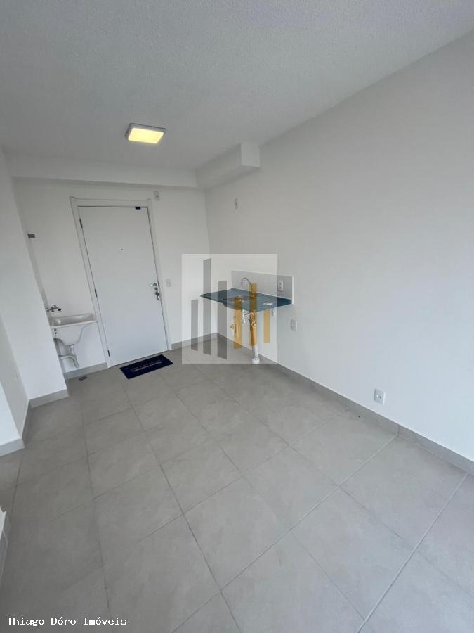 Apartamento para alugar com 2 quartos, 35m² - Foto 24