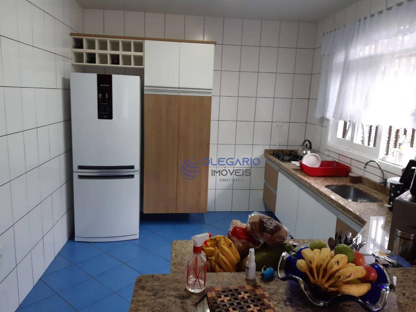 Sobrado à venda com 3 quartos, 214m² - Foto 17