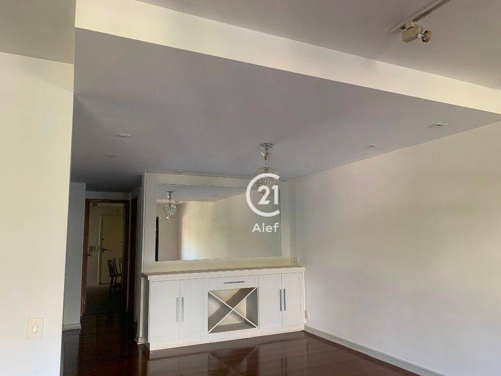 Apartamento para alugar com 2 quartos, 130m² - Foto 22