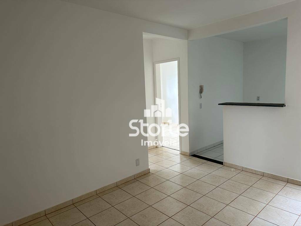 Apartamento à venda com 2 quartos, 43m² - Foto 2