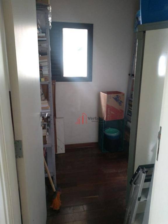 Apartamento para alugar com 3 quartos, 260m² - Foto 2