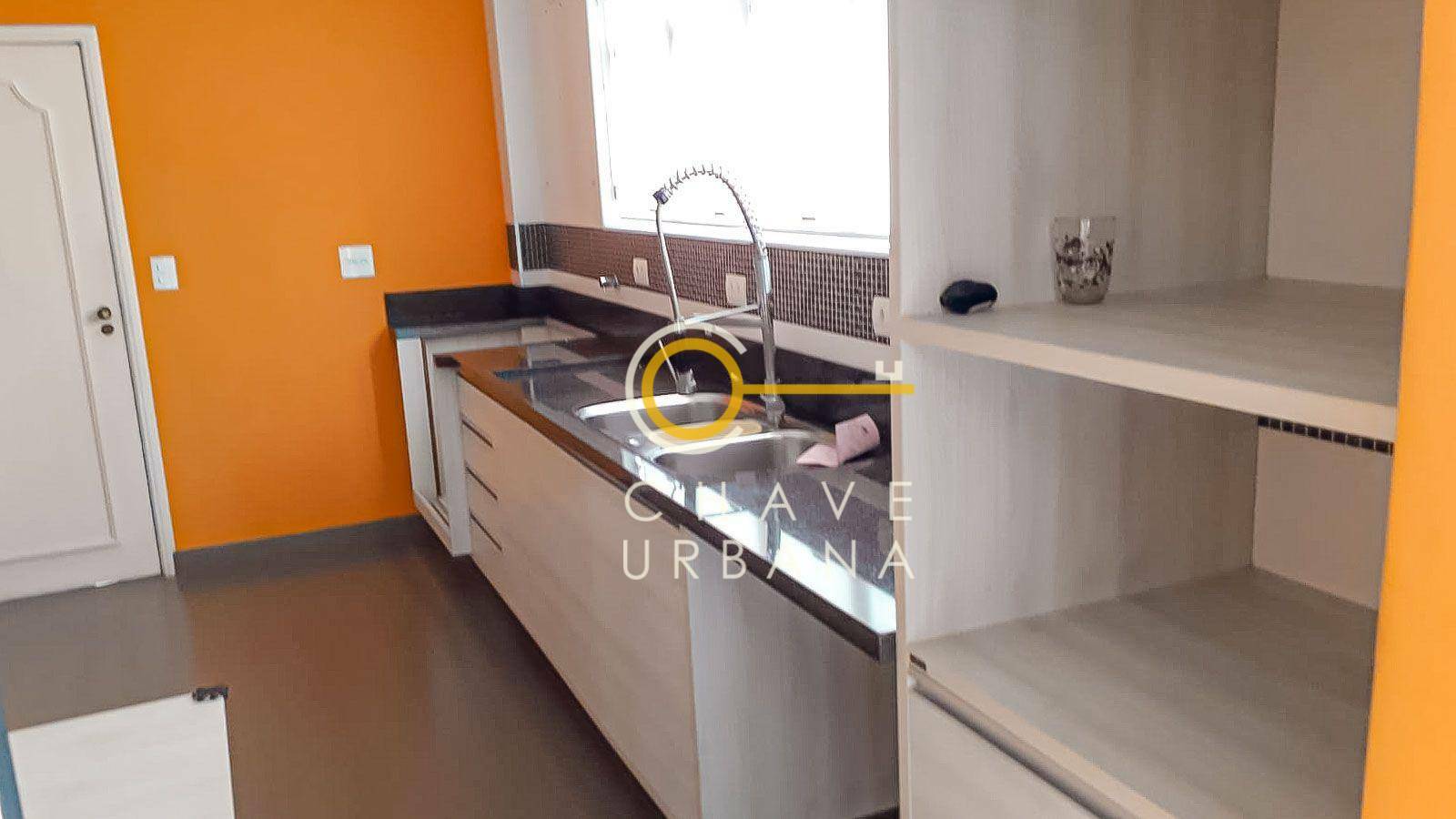 Apartamento à venda com 3 quartos, 211m² - Foto 5