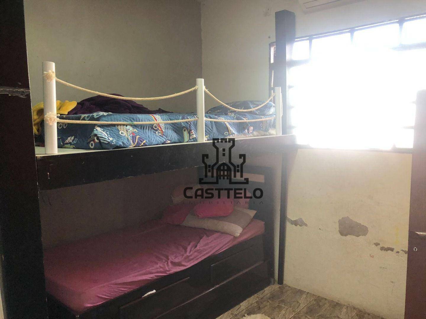 Casa à venda com 2 quartos, 80m² - Foto 8