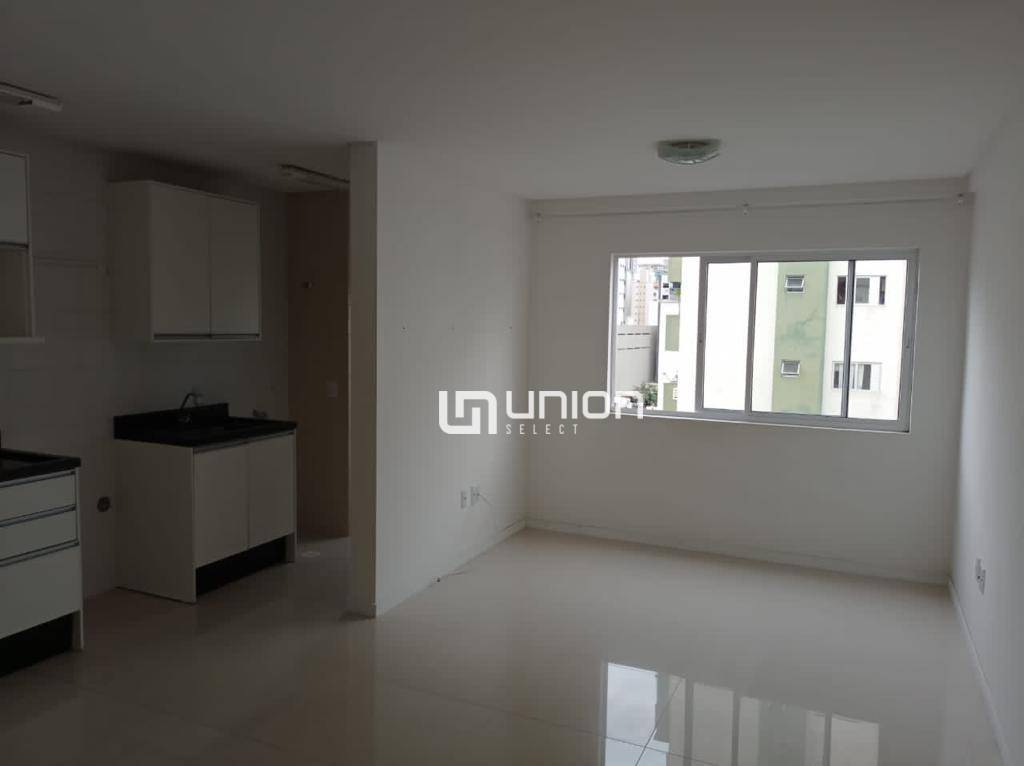 Apartamento à venda com 2 quartos, 57m² - Foto 9