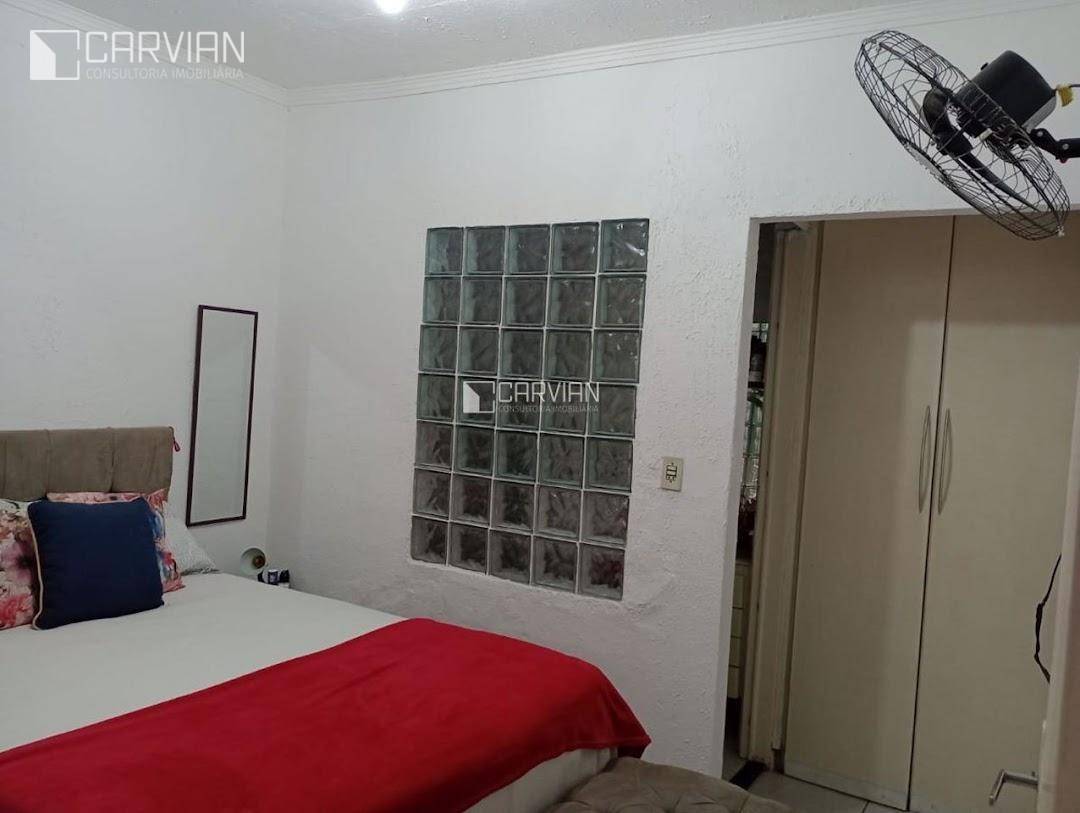 Casa à venda com 4 quartos, 200m² - Foto 14