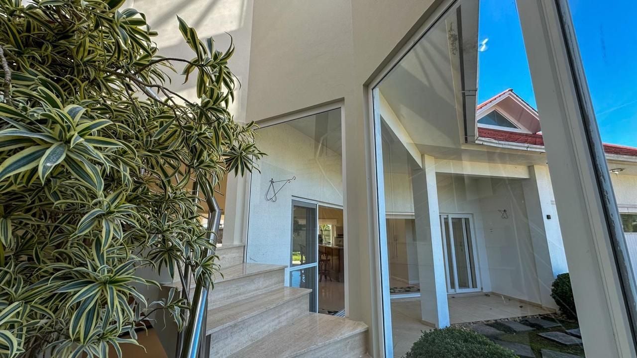 Casa de Condomínio à venda com 8 quartos, 718m² - Foto 4