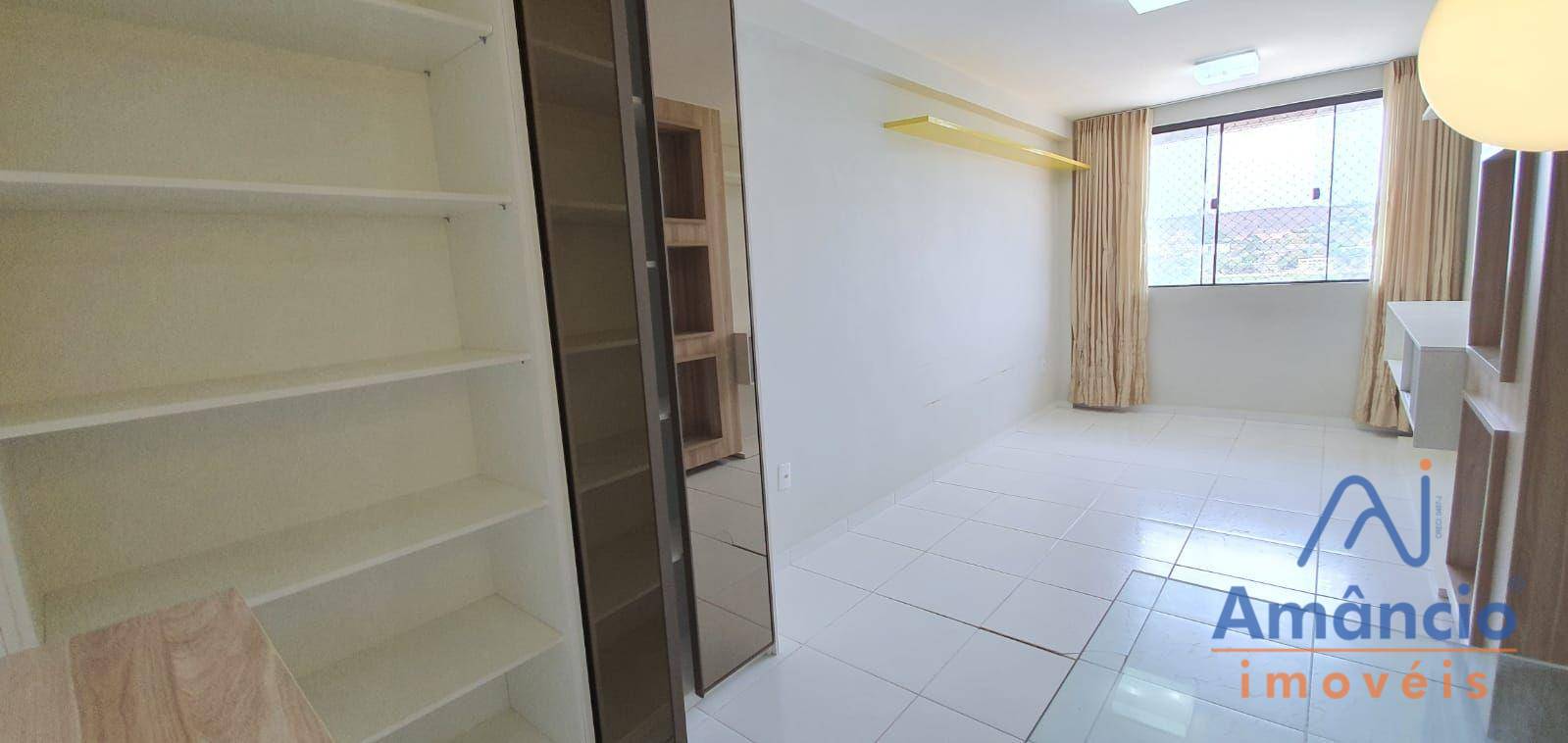 Apartamento à venda com 1 quarto, 55m² - Foto 3