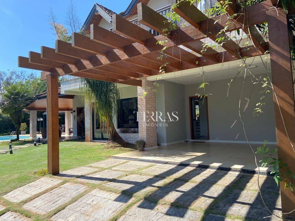 Casa à venda com 4 quartos, 300m² - Foto 3