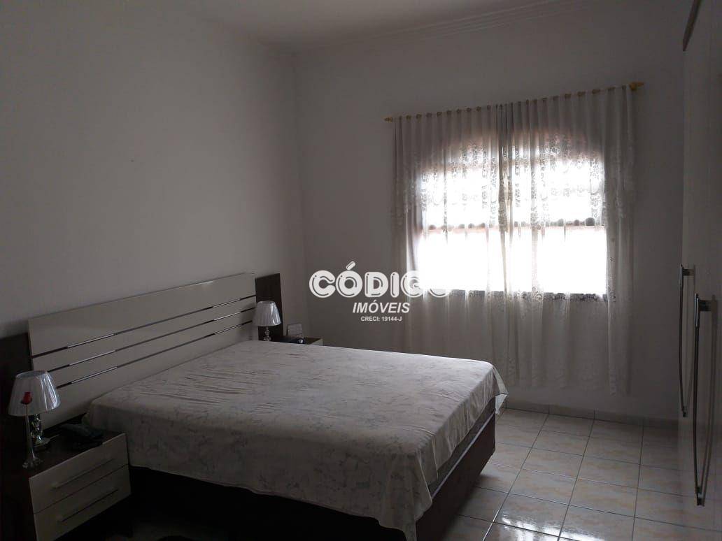 Sobrado à venda com 3 quartos, 181m² - Foto 14