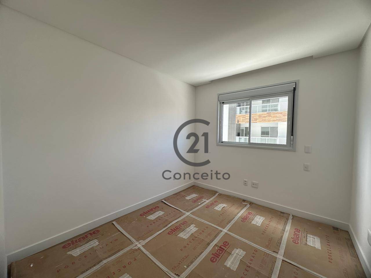 Apartamento à venda com 2 quartos, 75m² - Foto 11